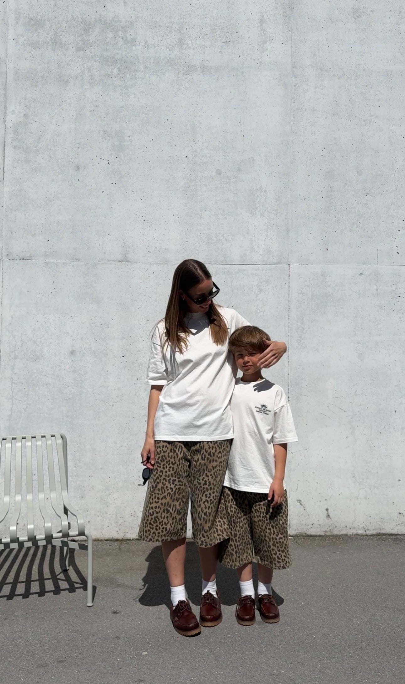 Kind People Tee MOM (PRE-order - afsendes i uge 23)