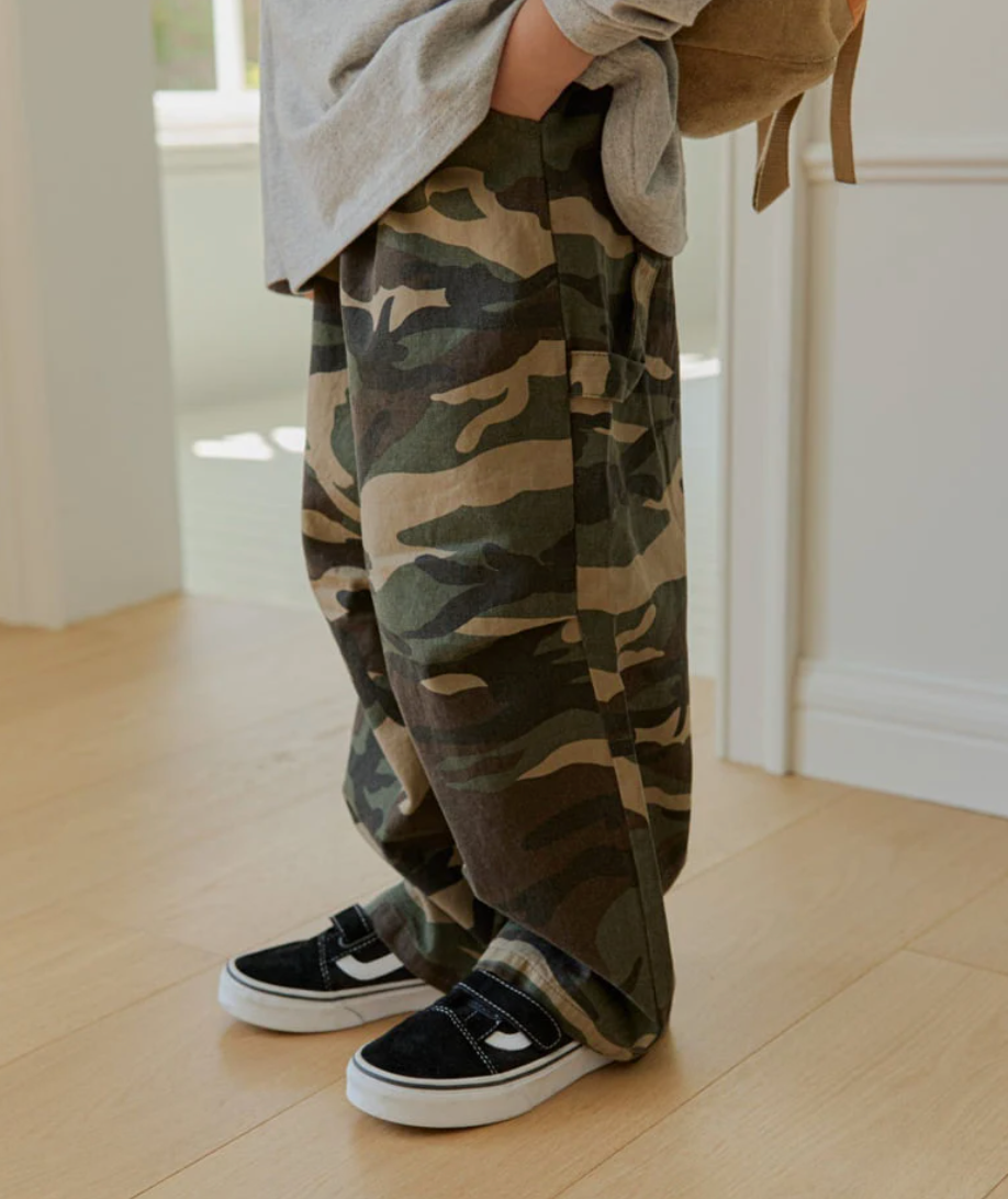 Baggy Camo pants