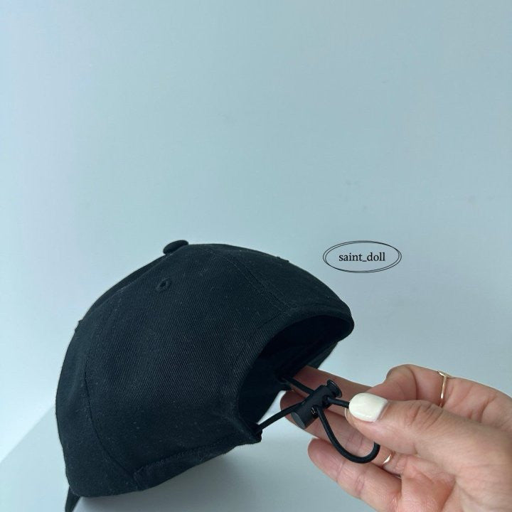 Saint Cap