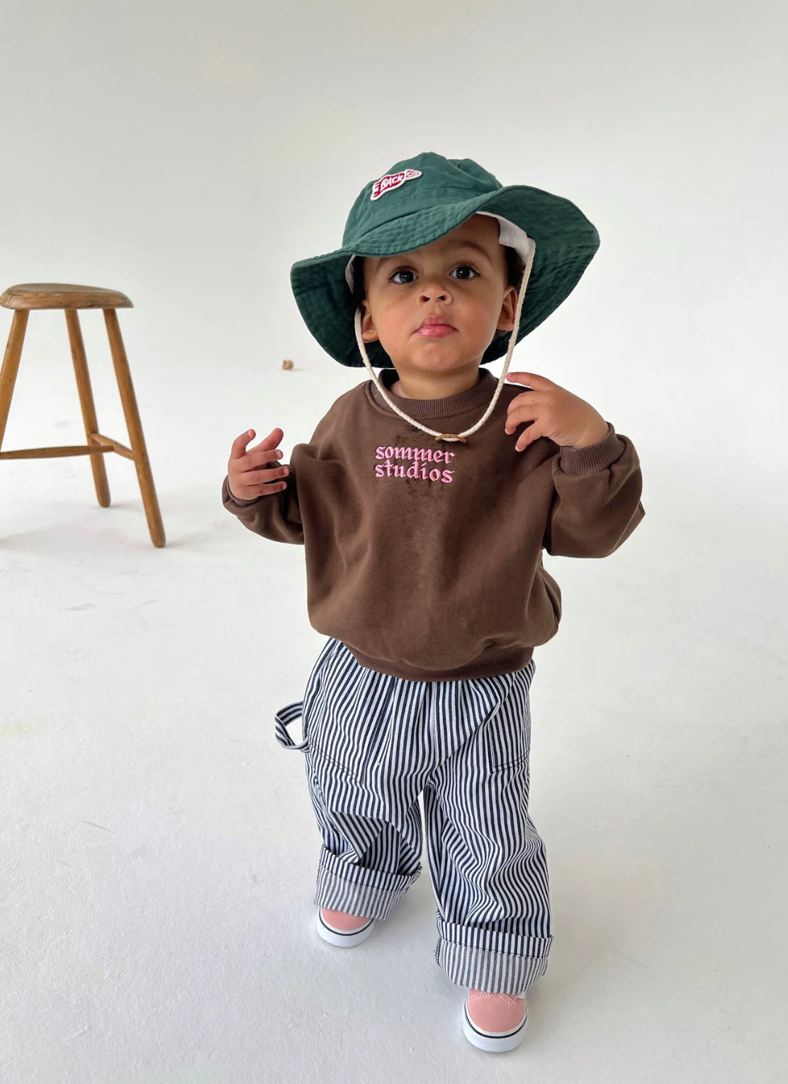 Back bucket hat