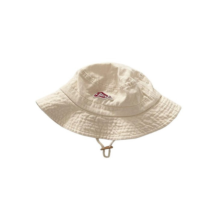 Back bucket hat